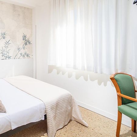 ביביונה Hotel Palace מראה חיצוני תמונה